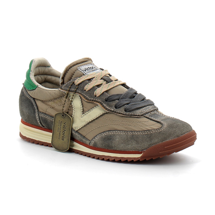 Sneakers unisexes avec semelle crantée